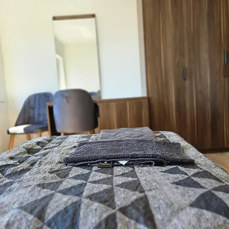 Restaurant & '44 Forty Four Hotel Neuwied